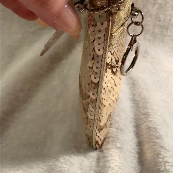 COACH poppy wristlet - Picture 7 of 7